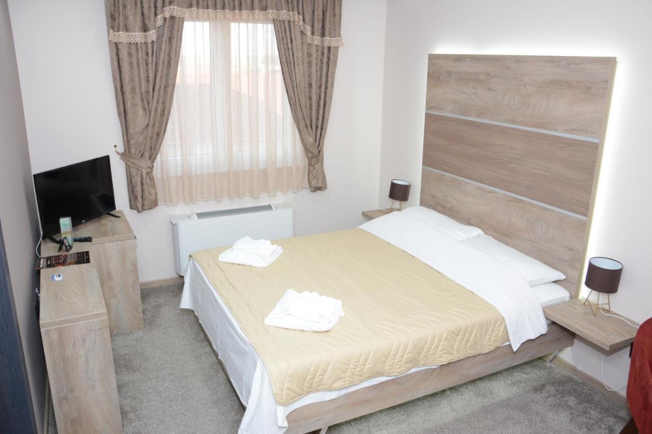 Hotel Intergaj Bijeljina Esterno foto